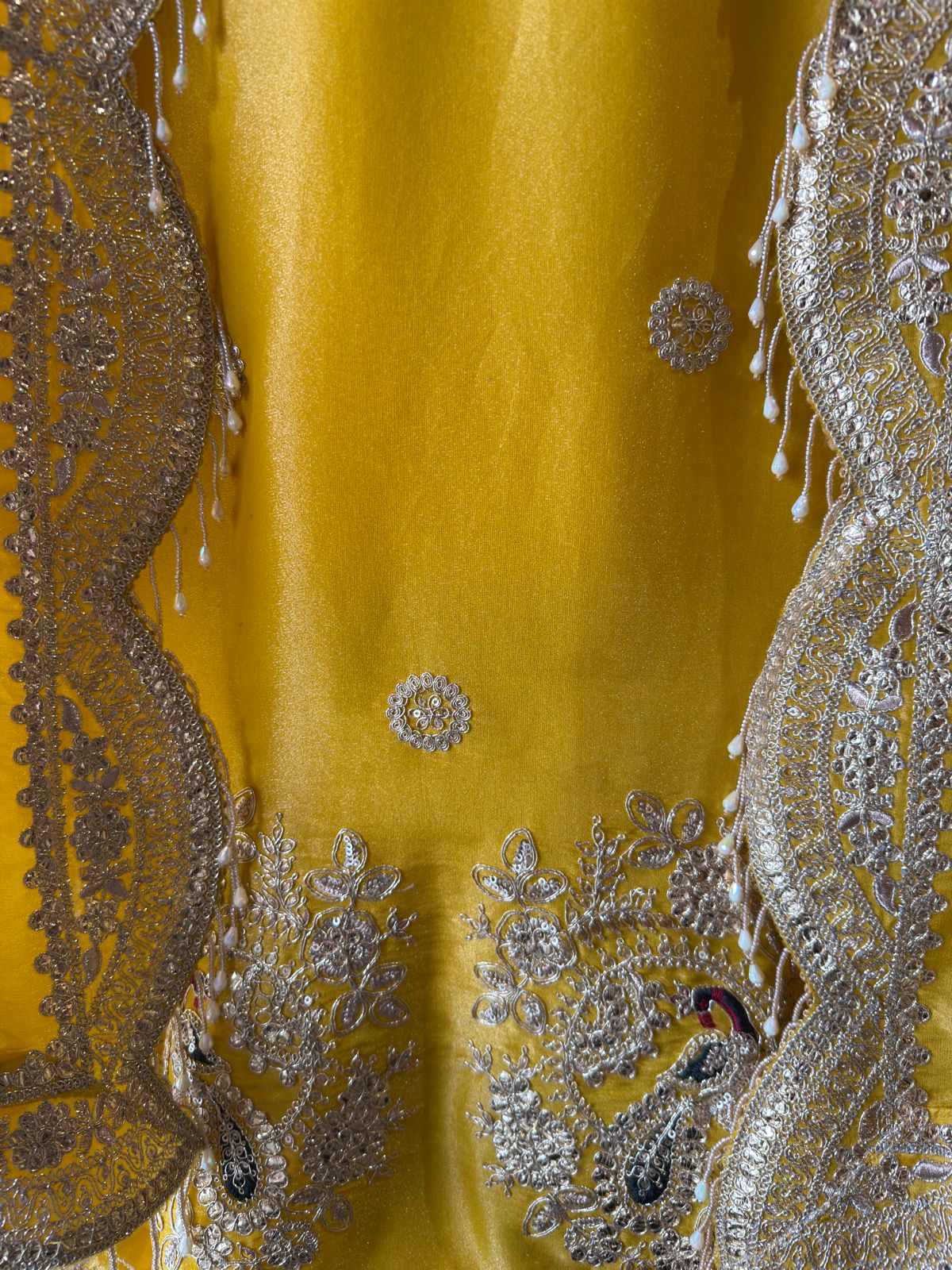 Traditional ethnic suit On Shimmer