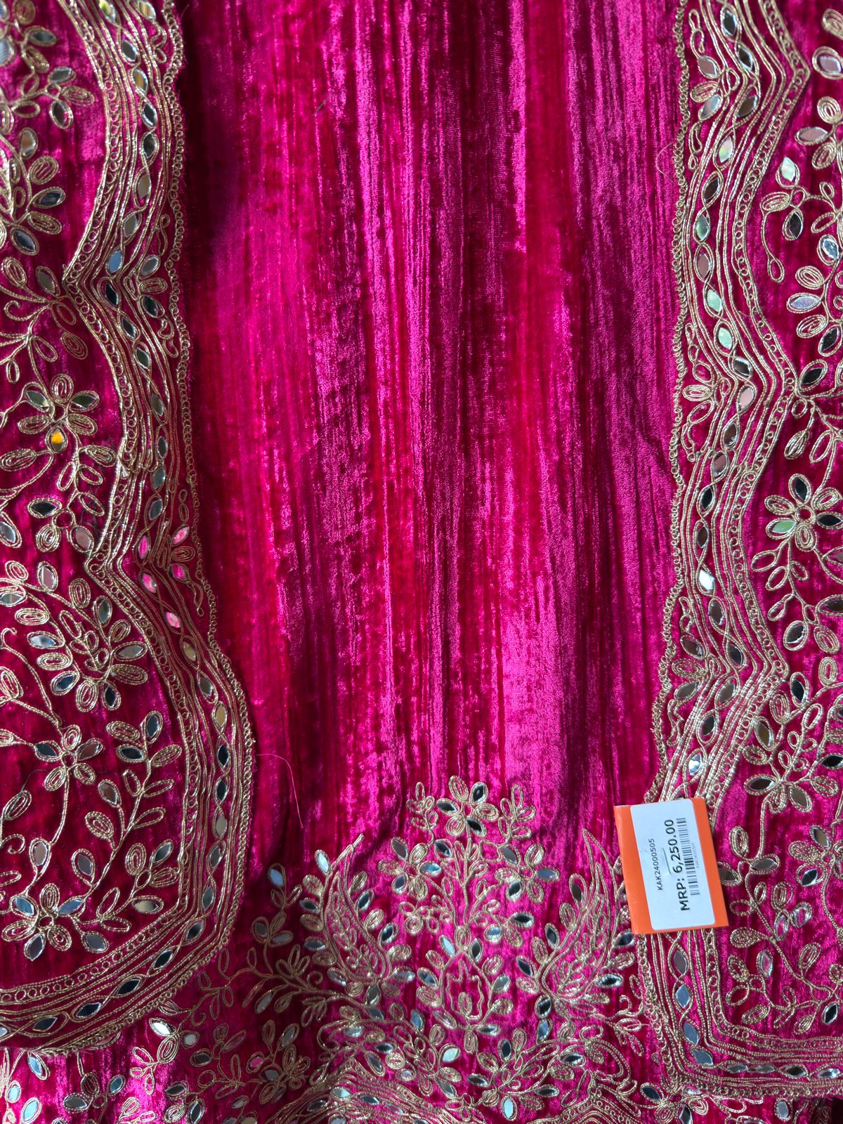 Crushed Velvet Unstitched Suits