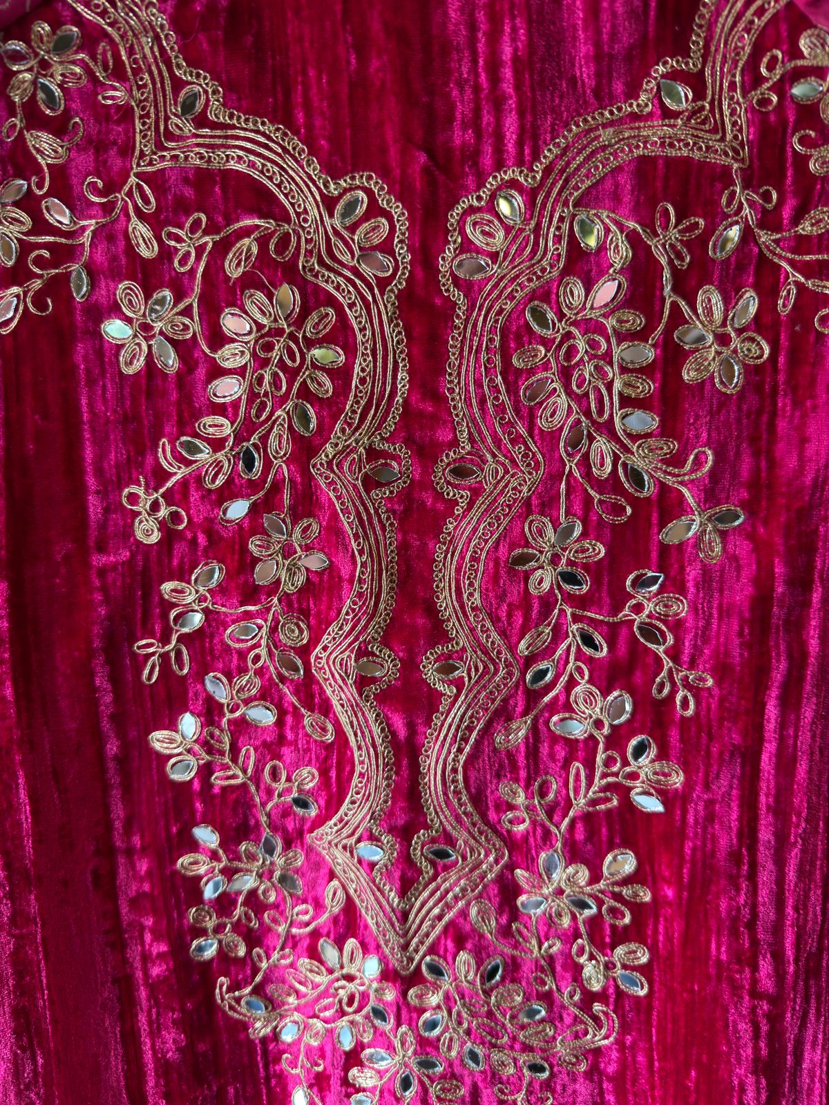 Crushed Velvet Unstitched Suits