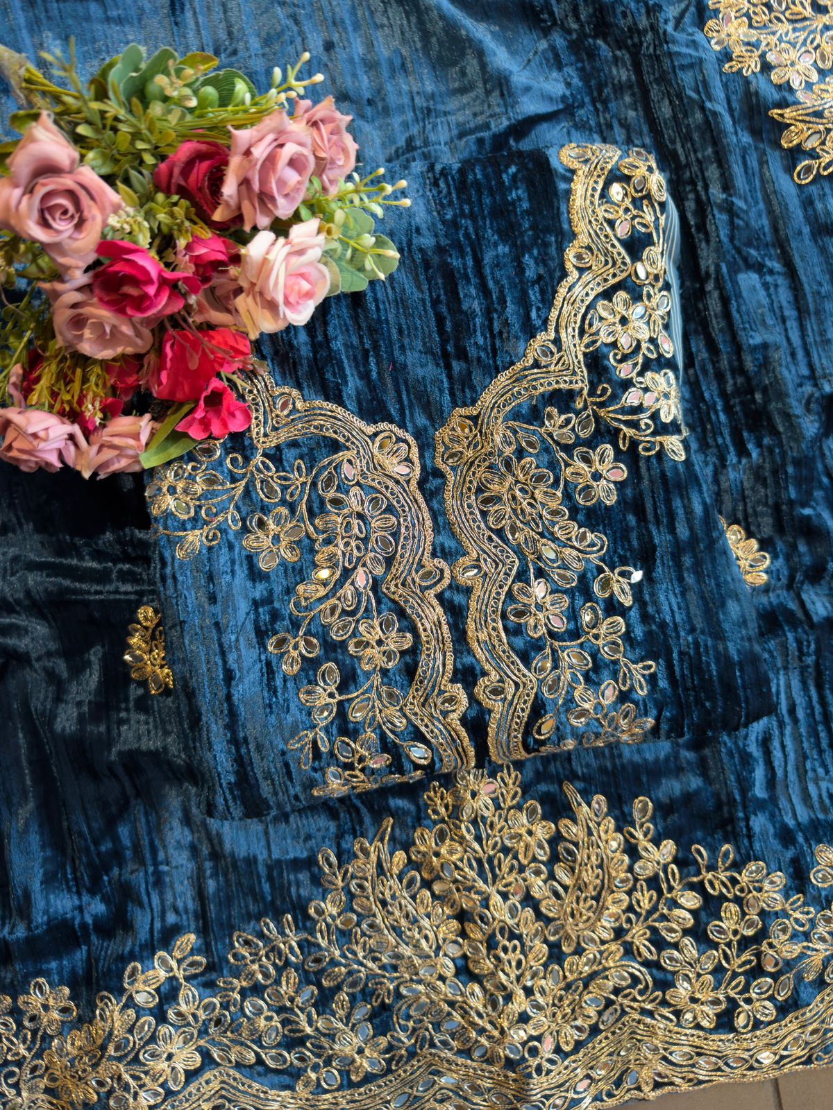 Crushed Velvet Unstitched Suits