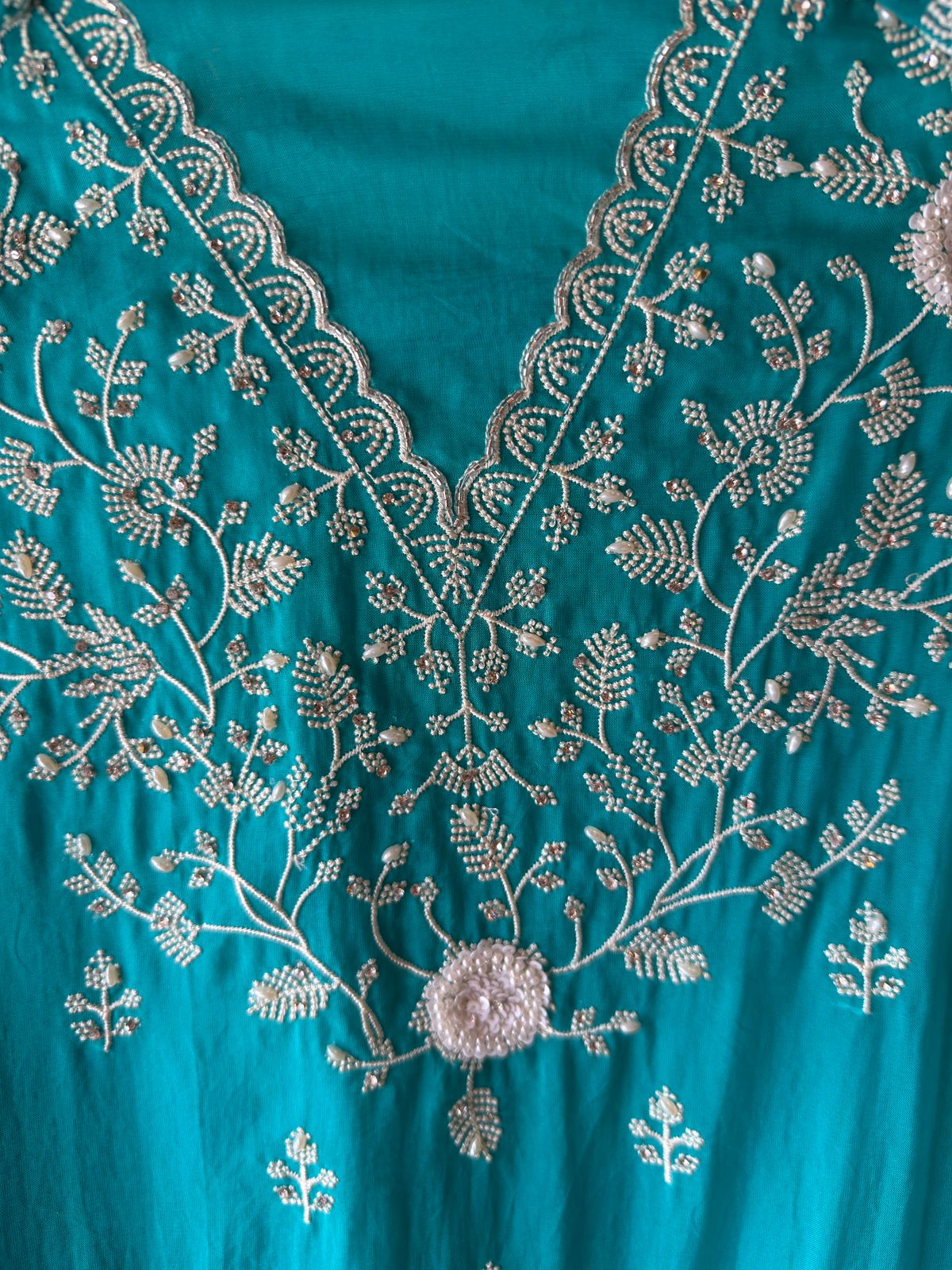 Light semi formal Organza Unstitched Suits