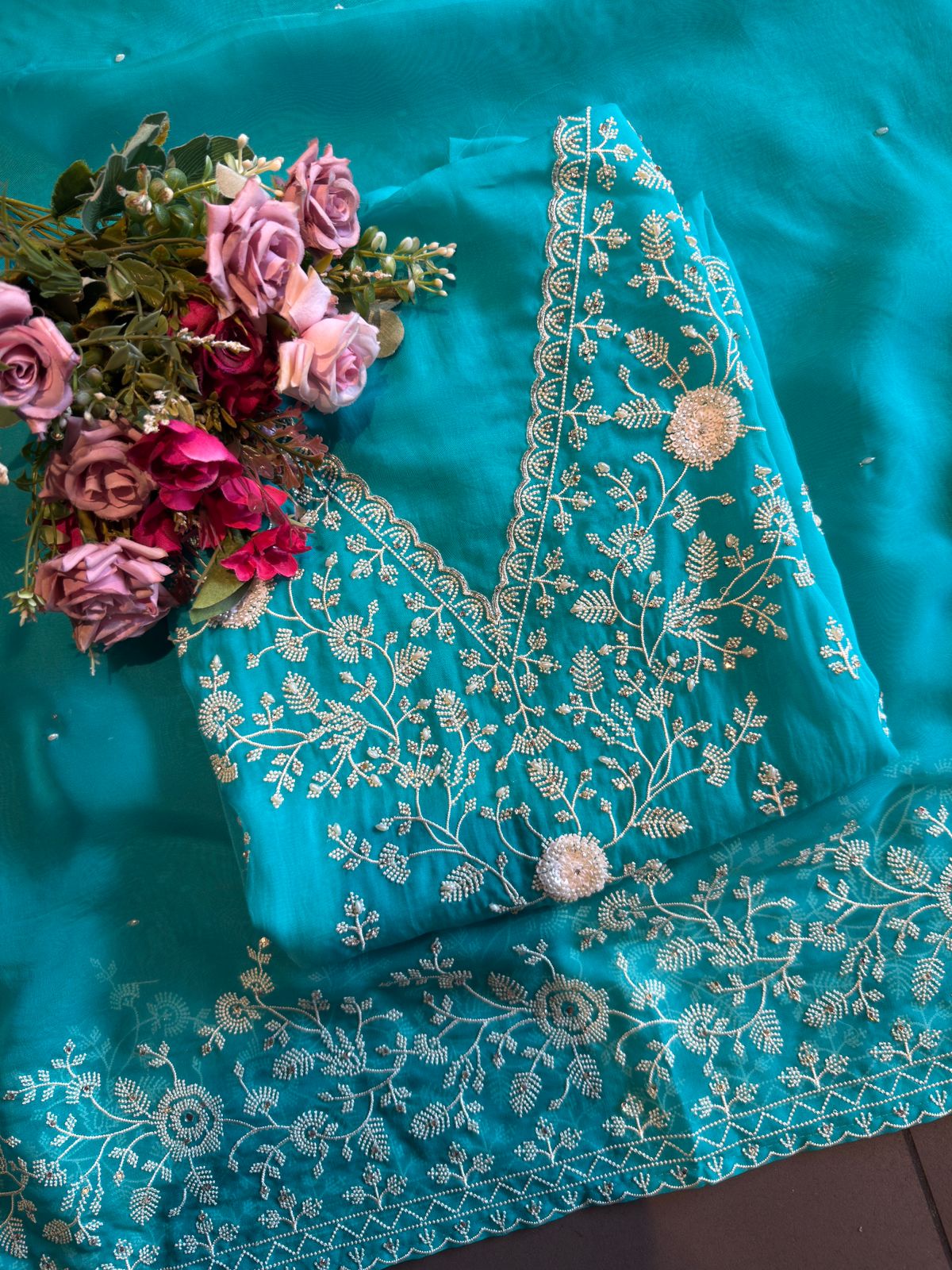 Light semi formal Organza Unstitched Suits