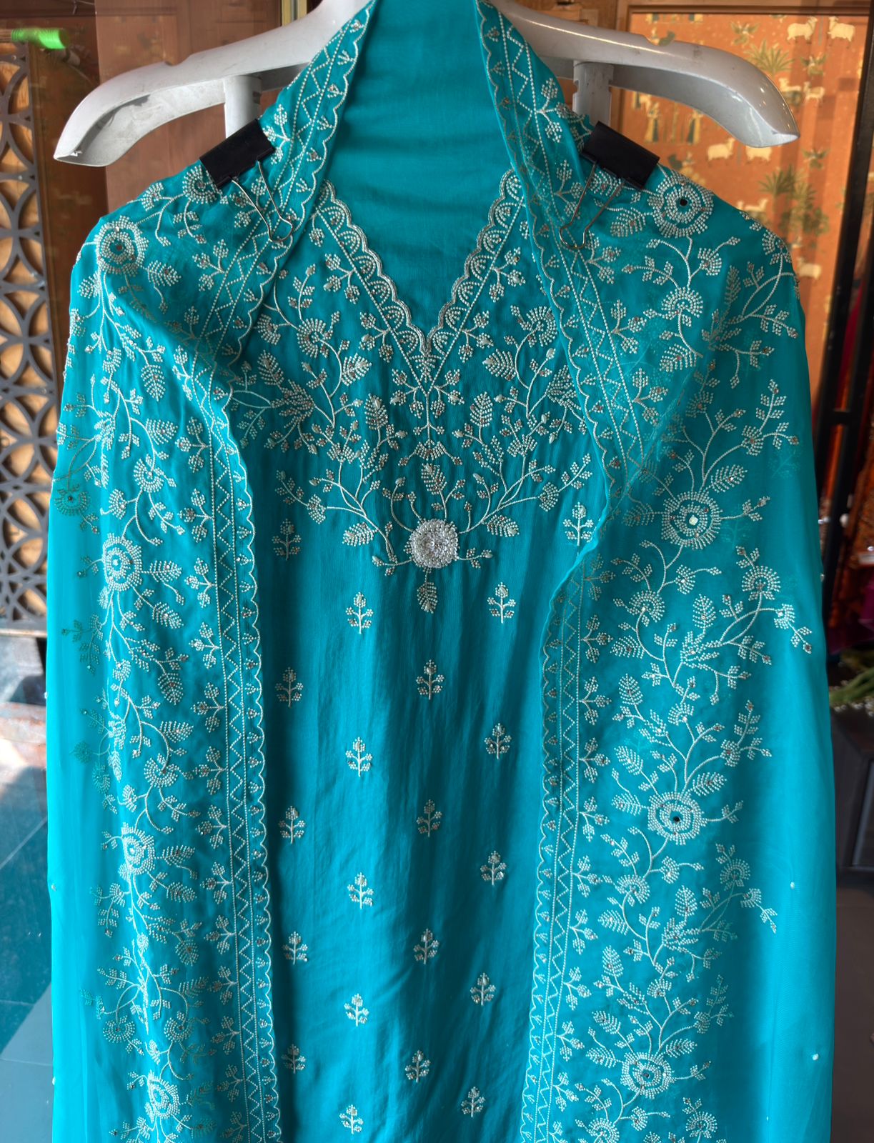 Light semi formal Organza Unstitched Suits