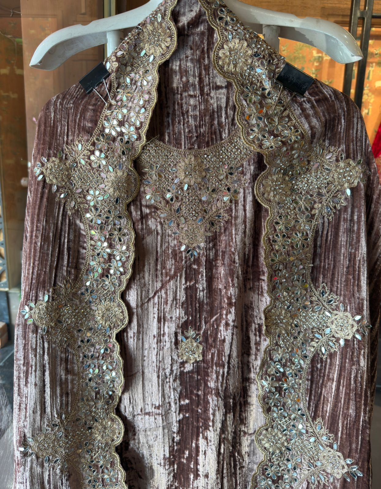 Crushed velvet Unstitched Suit sets