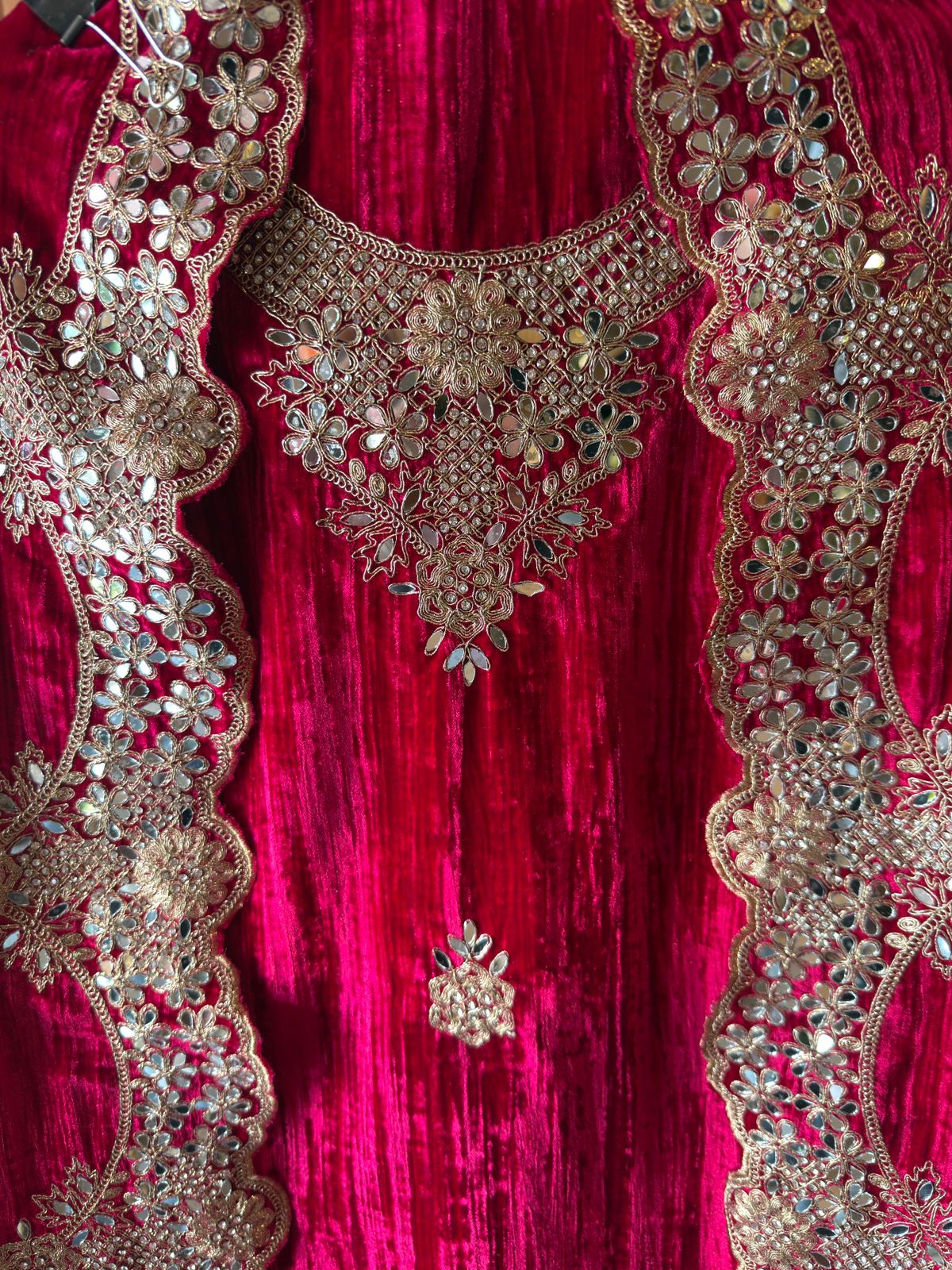 Crushed velvet Unstitched Suit sets