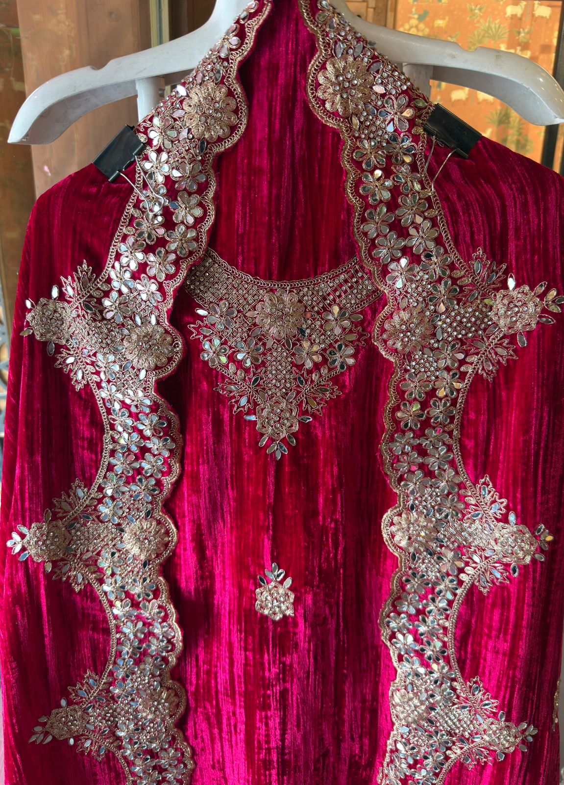 Crushed velvet Unstitched Suit sets