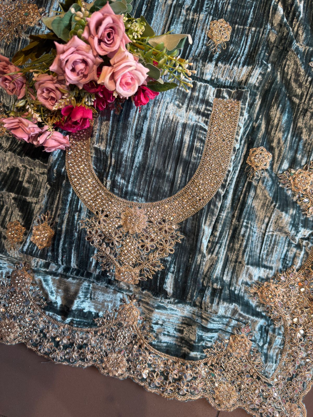 Crushed velvet Unstitched Suit sets