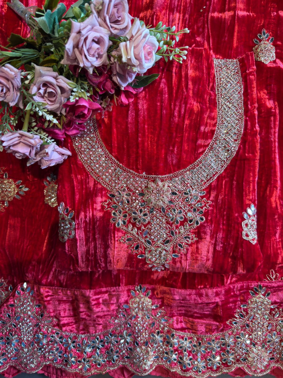 Crushed velvet Unstitched Suit sets