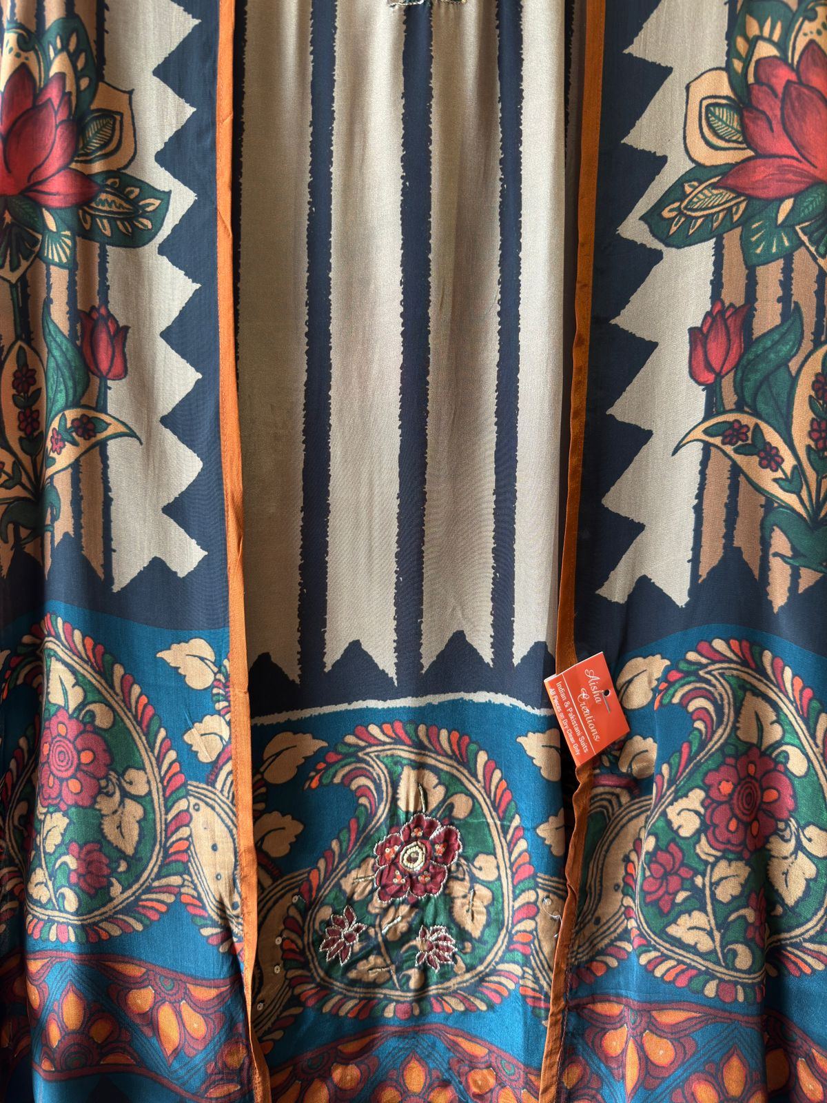 Artistic Bronze-Beauty Crepe Ensemble