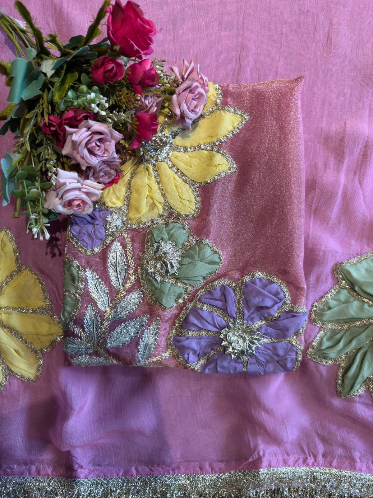 Stunning tissue suit