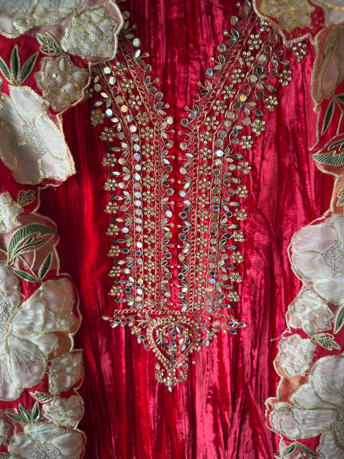 Embellished Velvet Floral Set