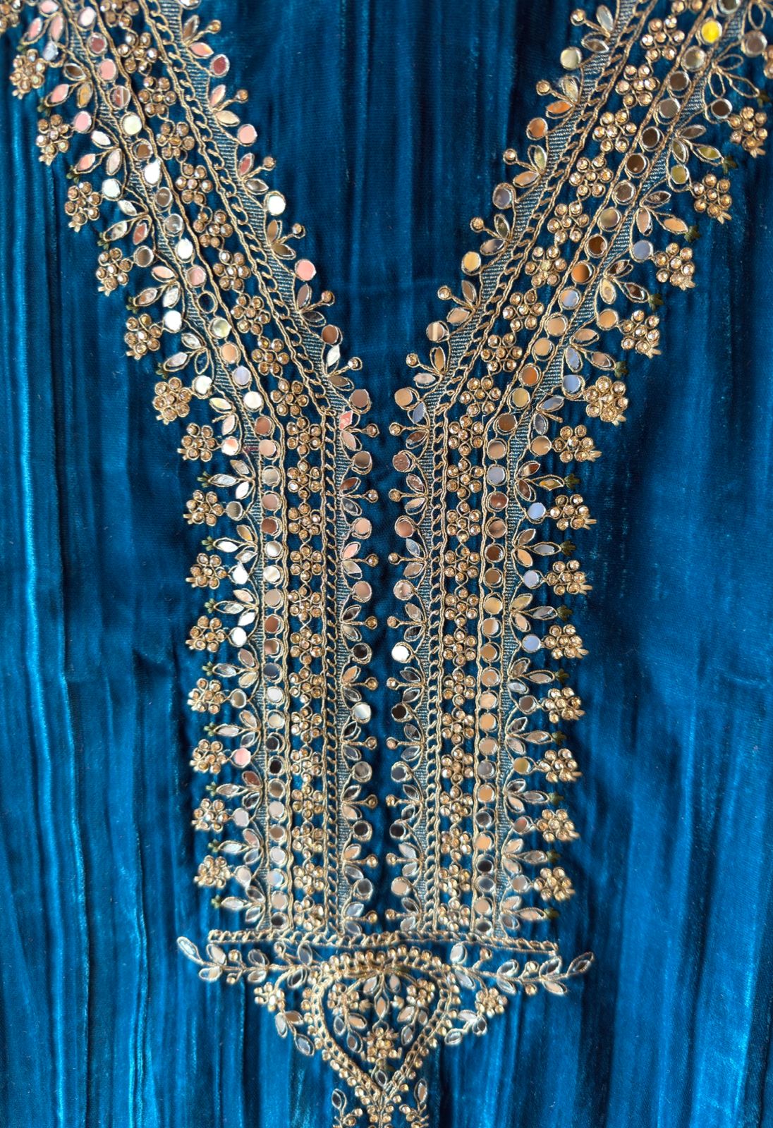 Embellished Velvet Floral Set