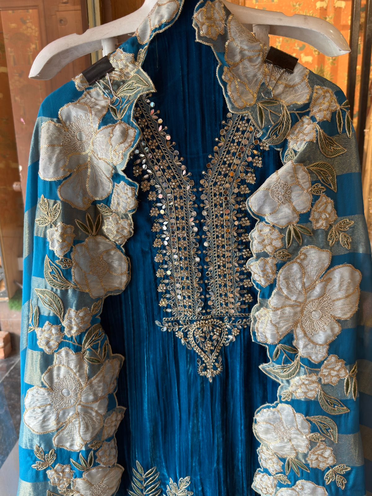 Embellished Velvet Floral Set