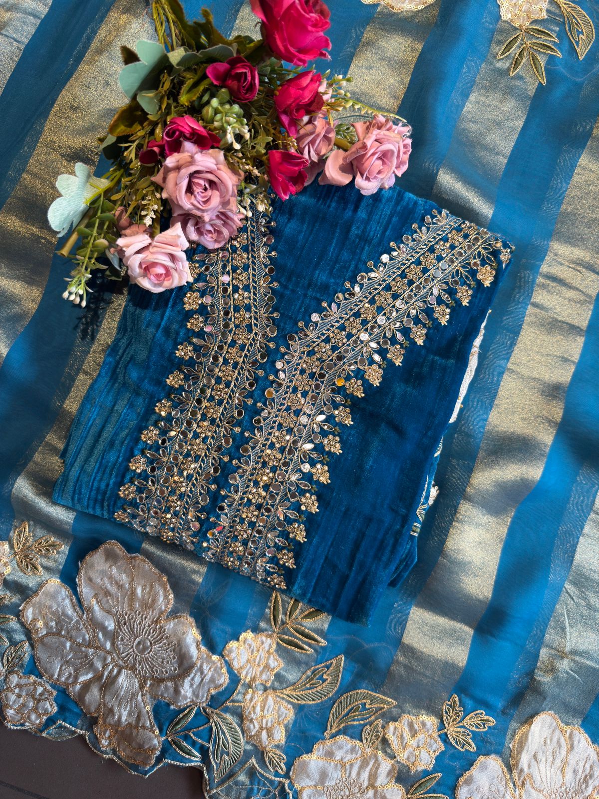 Embellished Velvet Floral Set