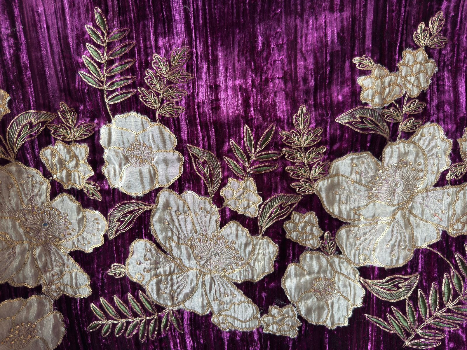 Embellished Velvet Floral Set