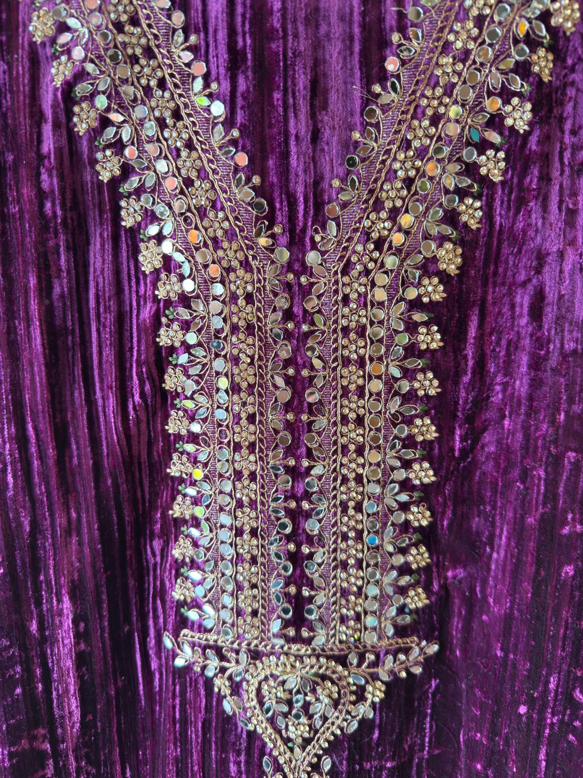 Embellished Velvet Floral Set