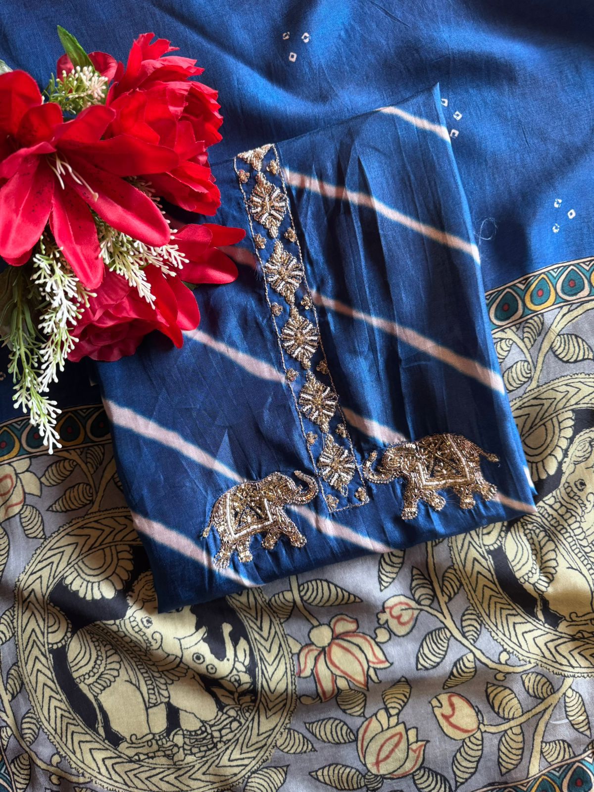 Striking ethnic kurta