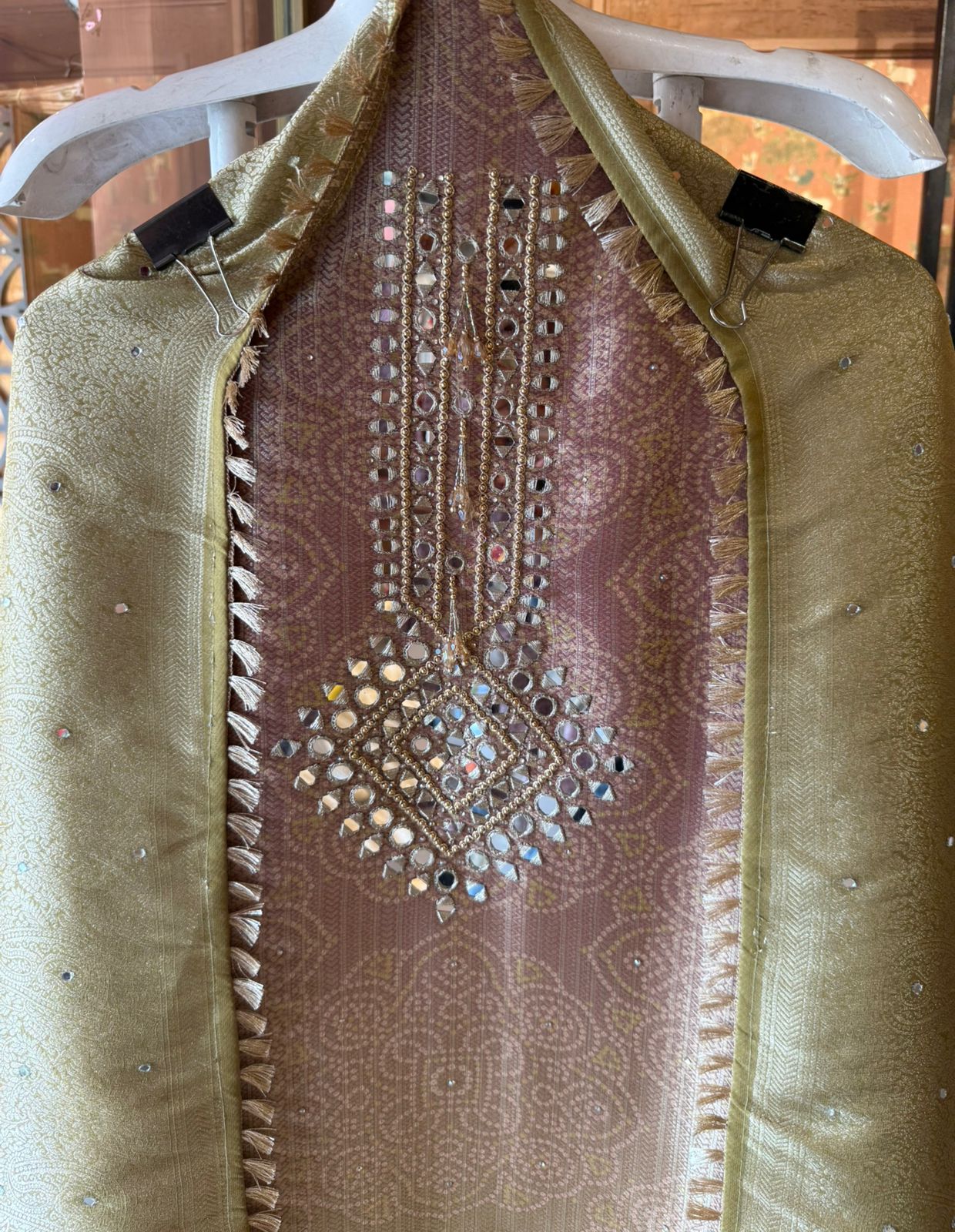 Bandhani Jacquard Unstitched Suit