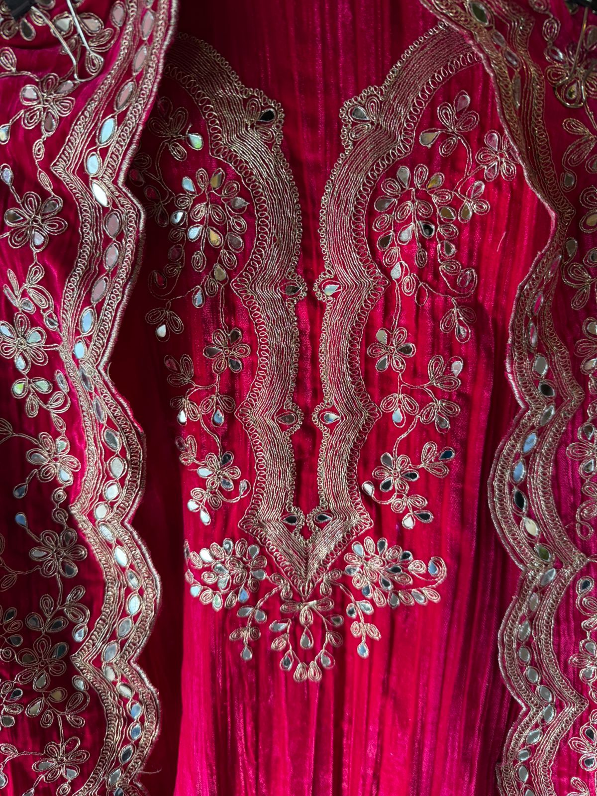 Crushed Velvet Unstitched Suits