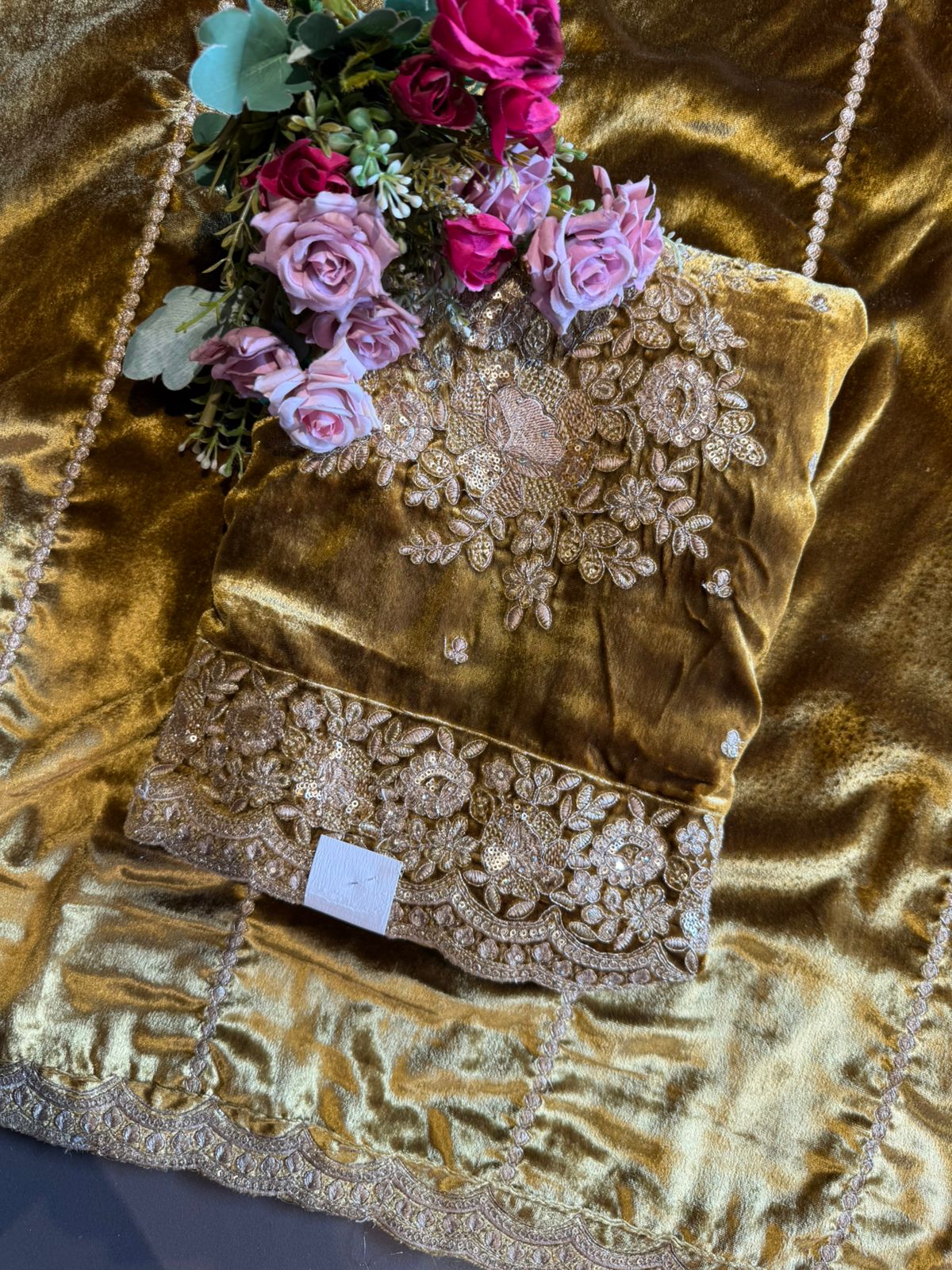 Rich velvet fabric Suit