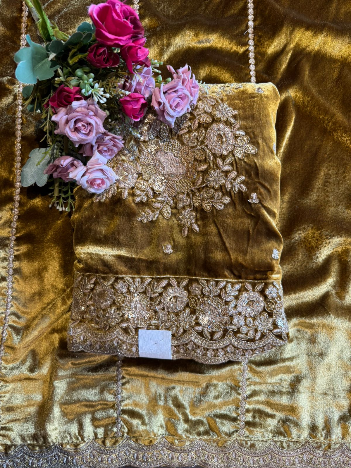 Rich velvet fabric Suit