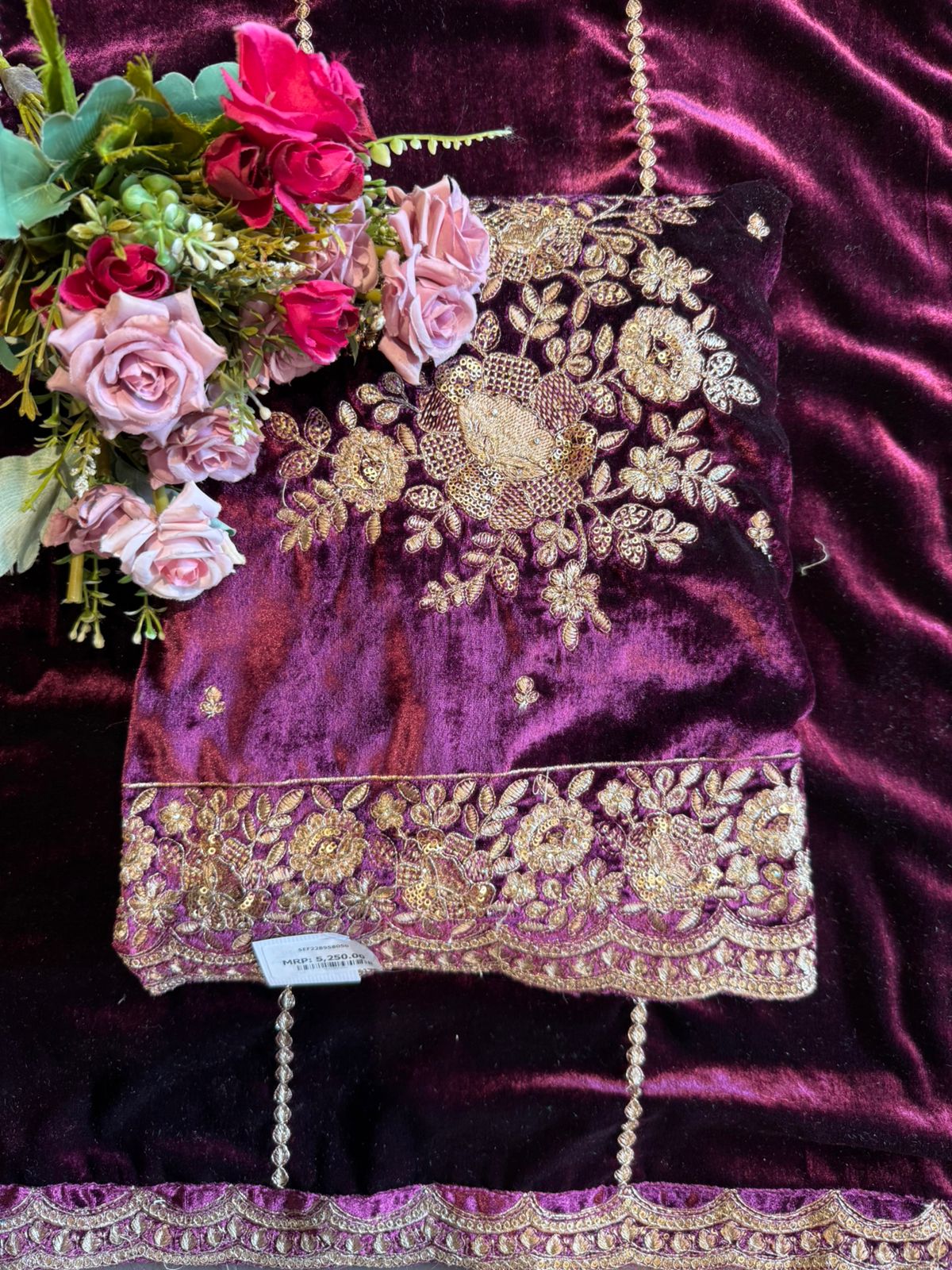 Rich velvet fabric Suit