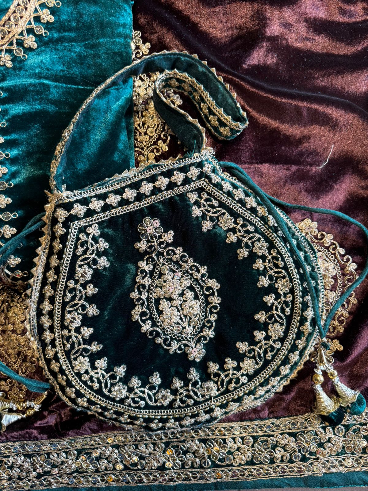 Plain silk velvet Unstitched suit