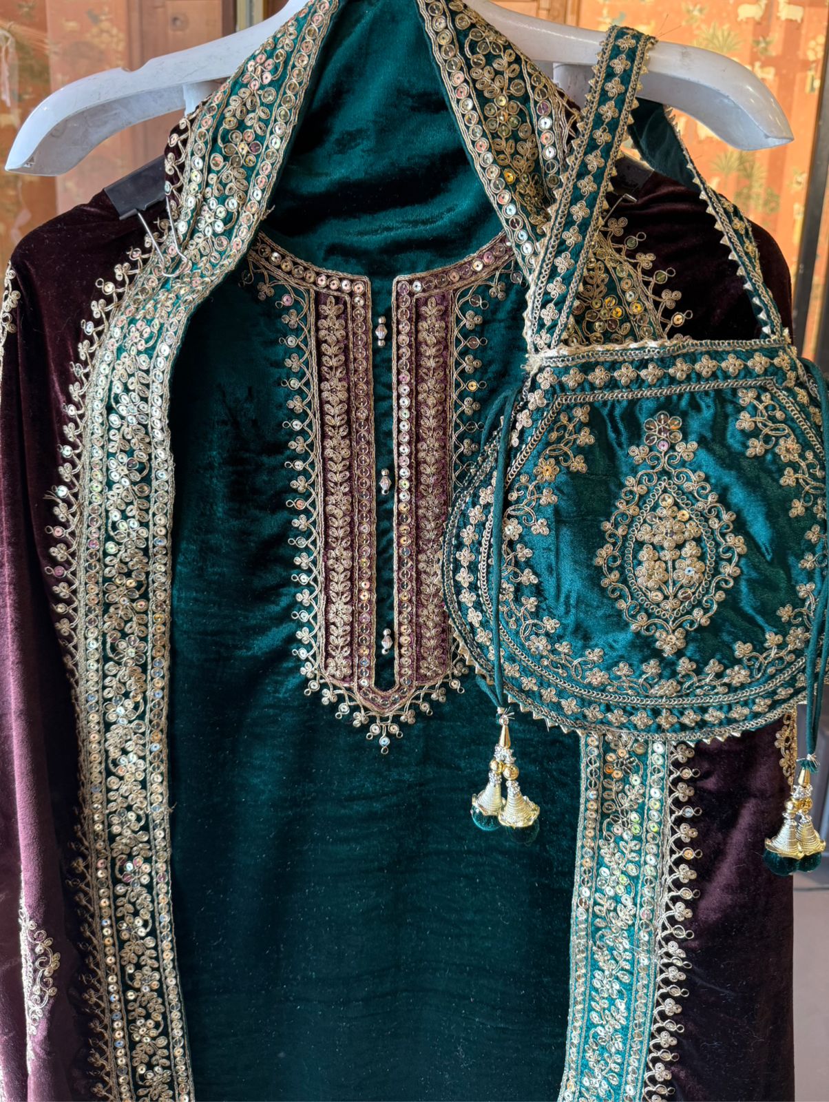 Plain silk velvet Unstitched suit