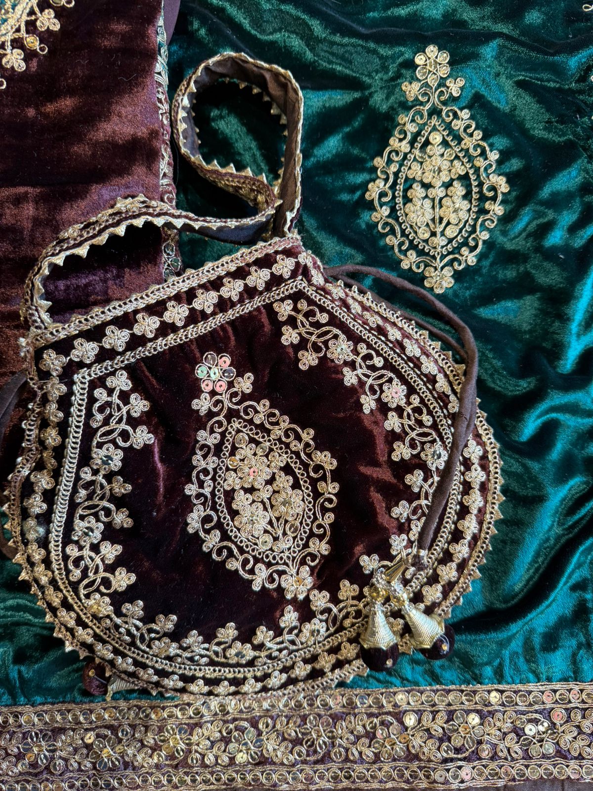 Plain silk velvet Unstitched suit