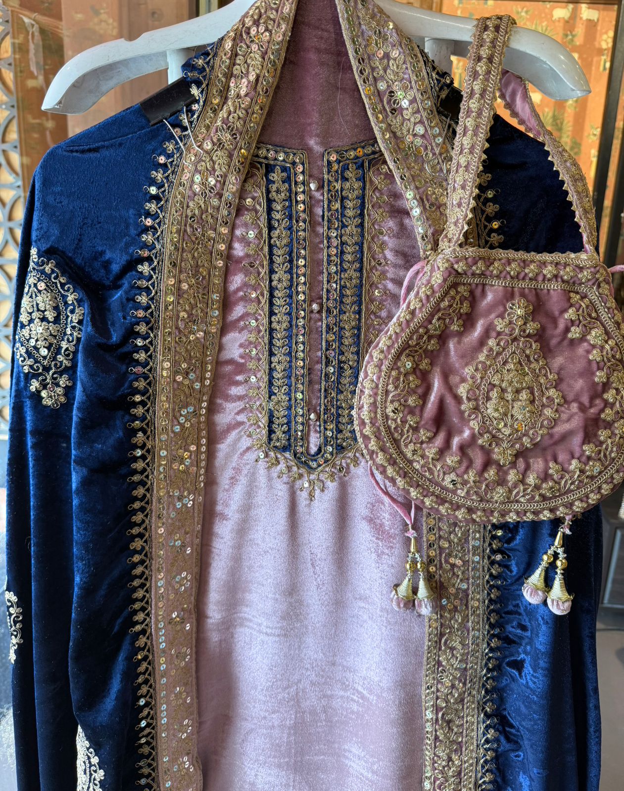 Plain silk velvet Unstitched suit