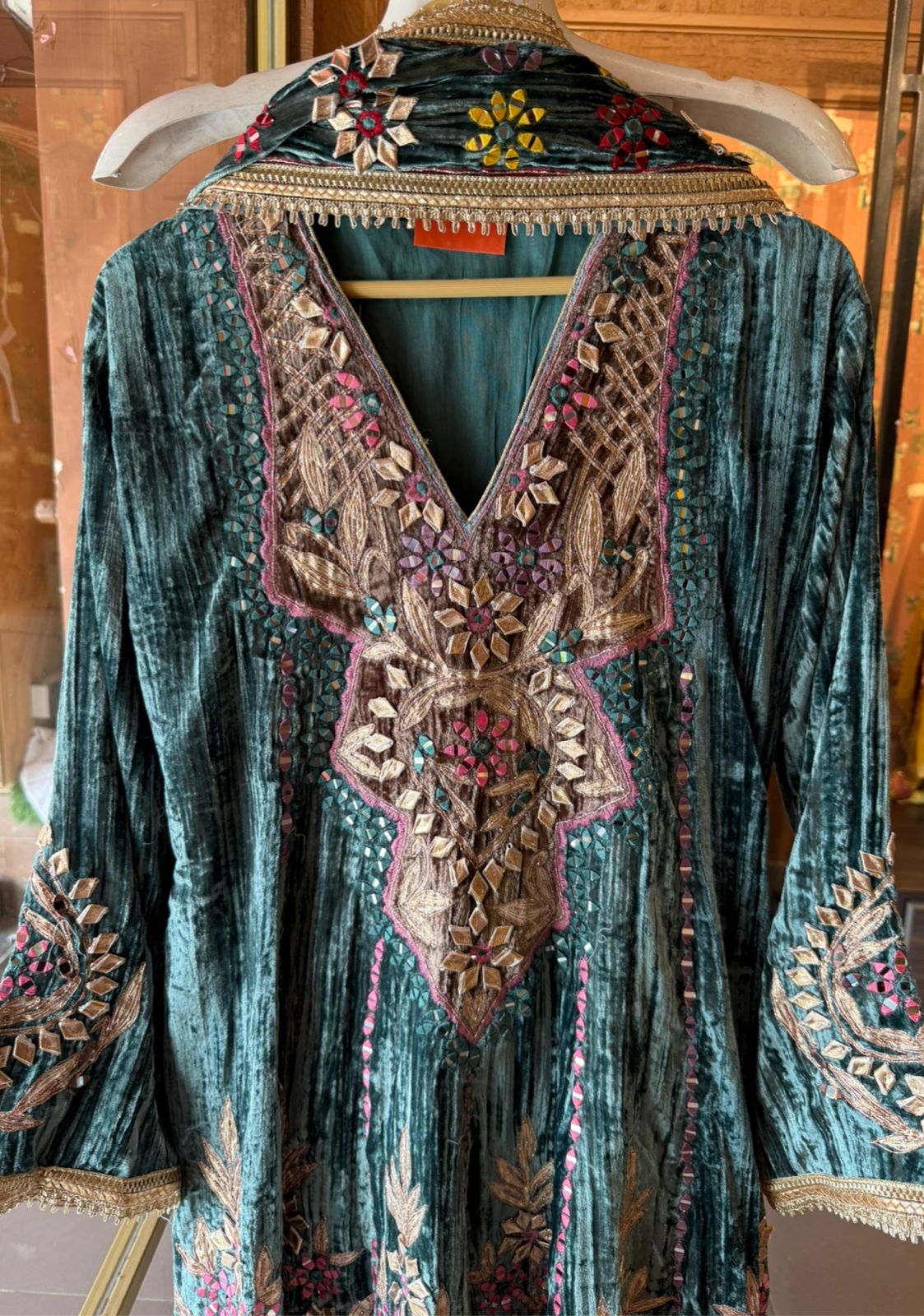 CRUSHED VELVET STITCHED ANARKALI SET
