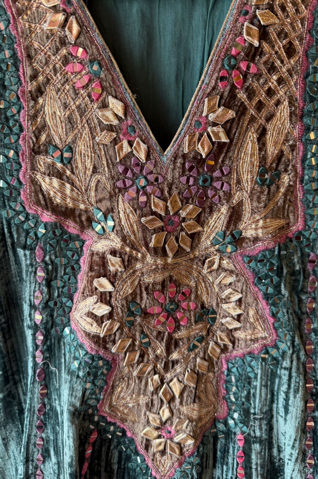 CRUSHED VELVET STITCHED ANARKALI SET