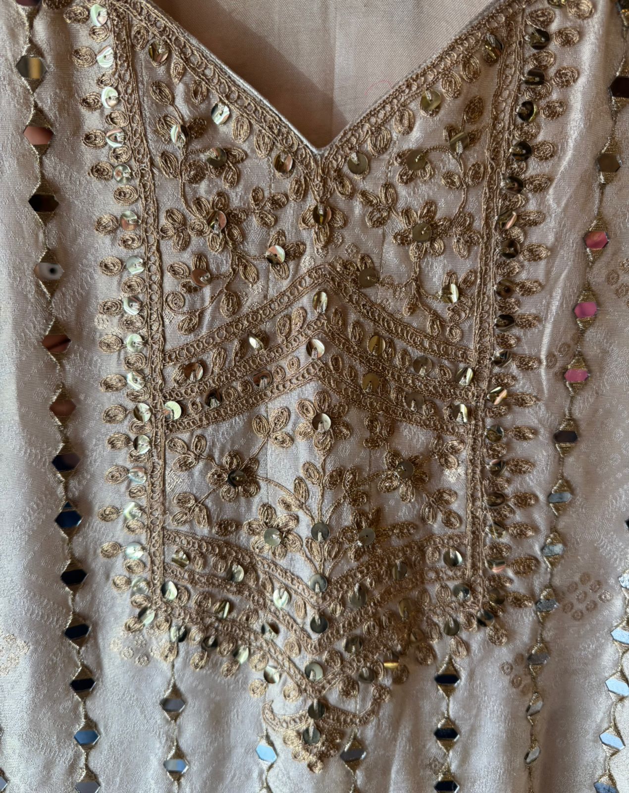 Shimmer Bandej Anarkali suit