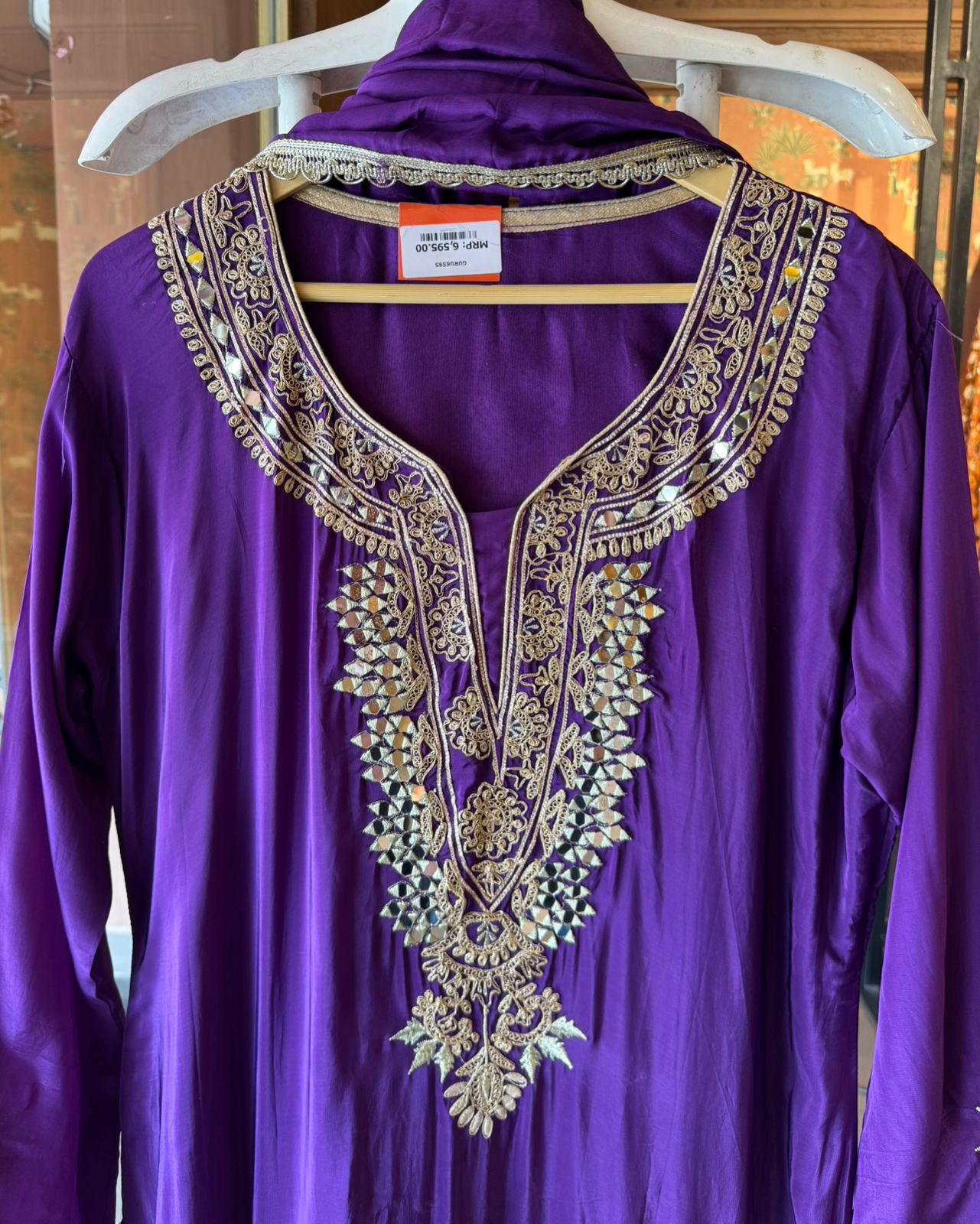 Pure crepe traditional suit