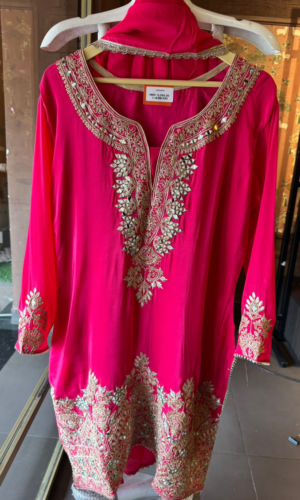 Pure crepe traditional suit