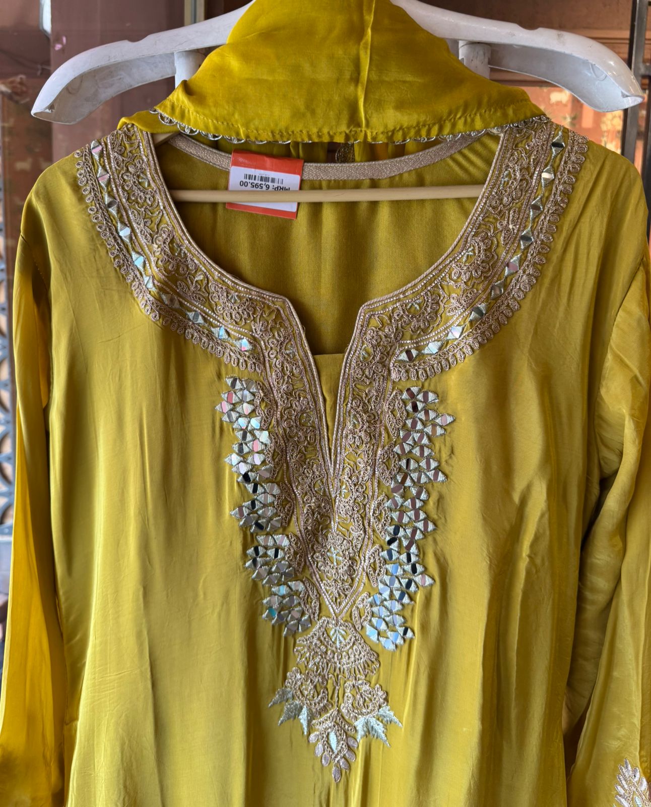 Pure crepe traditional suit
