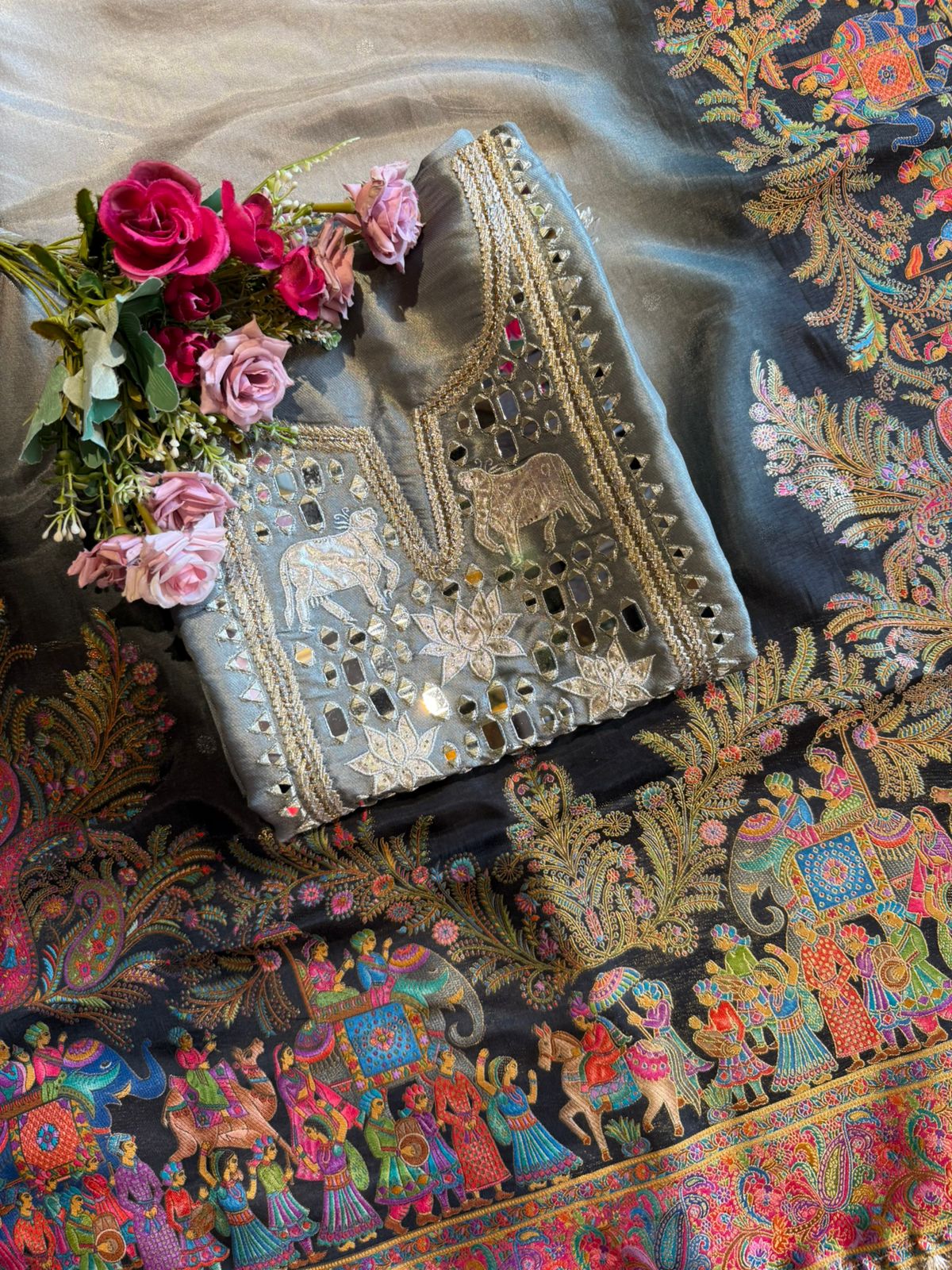 Silvery Giraffe-Tissue Suit