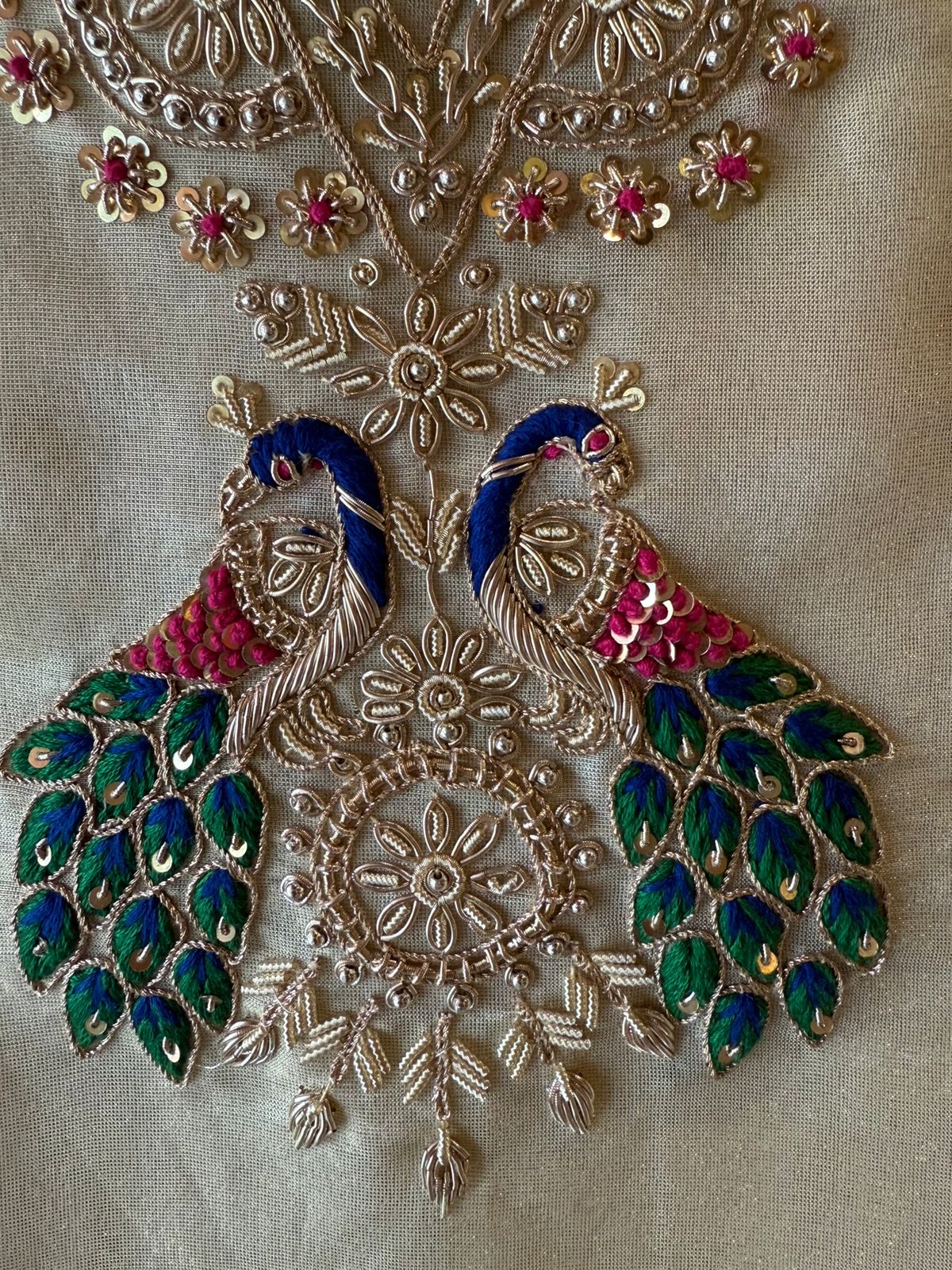 Elegant Zari–Resham Peacock Embroidered Unstitched Suit