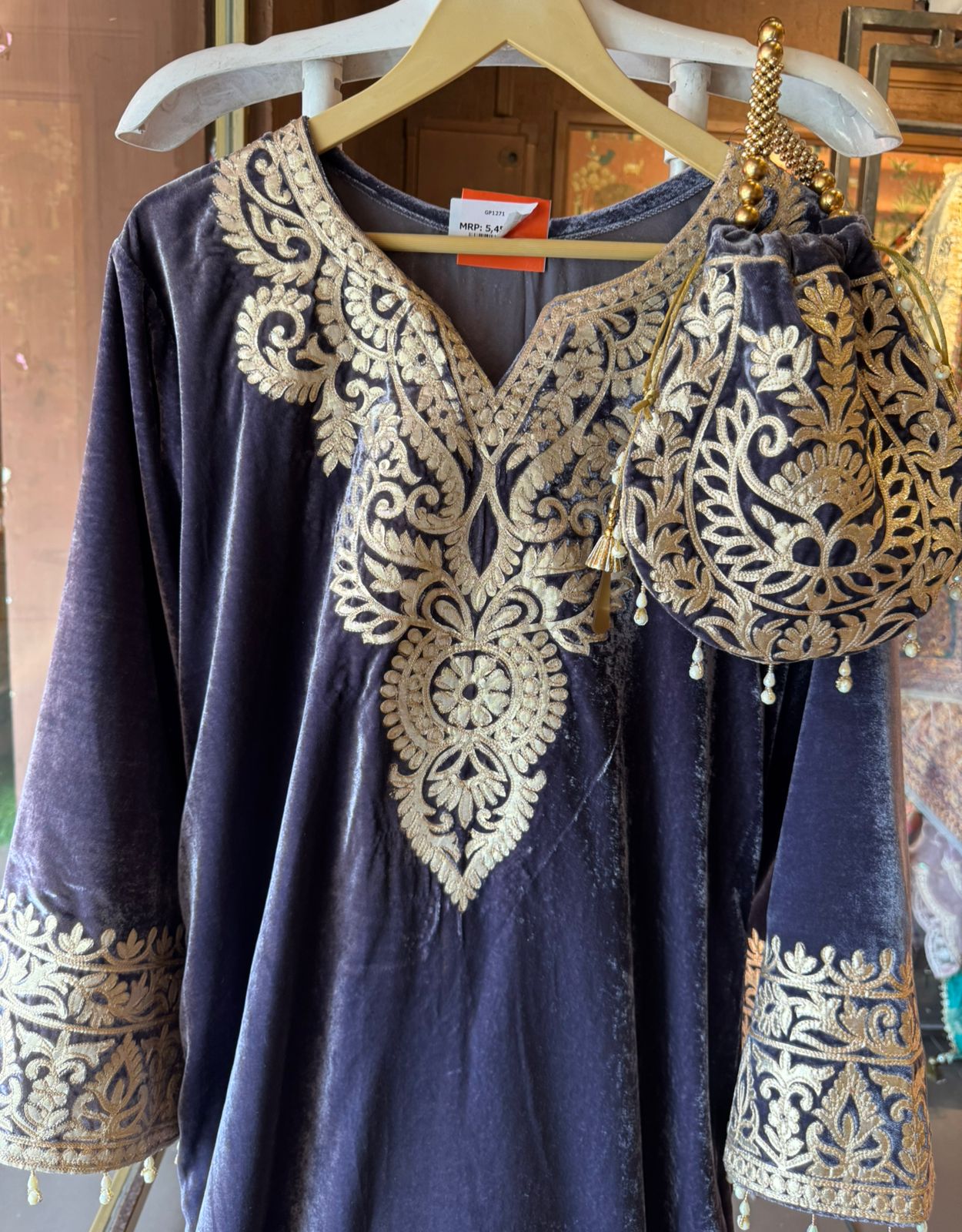 VELVET LONG DRESSES WITH SIDE SLITS