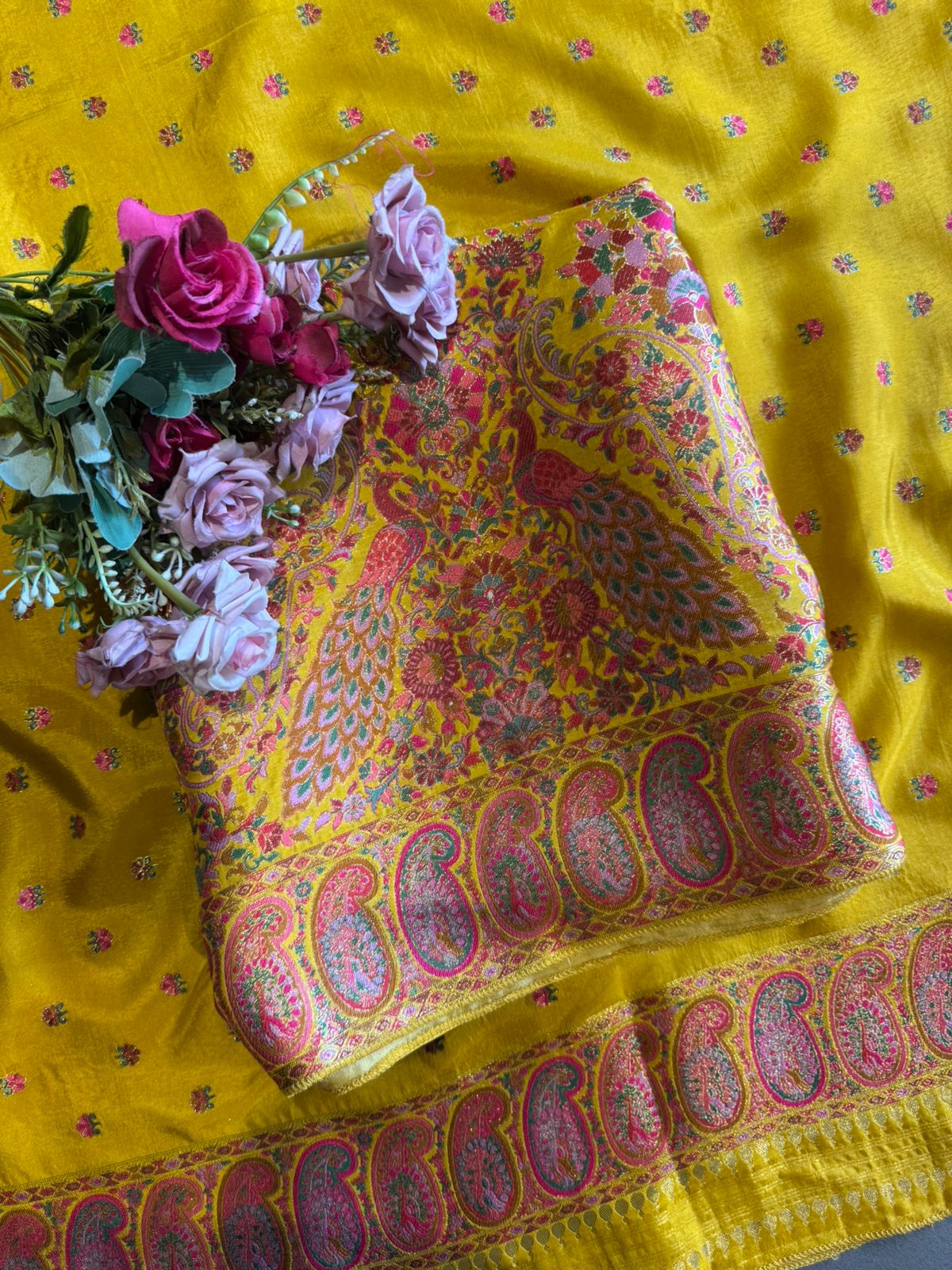 Kashmiri Kani Banarasi Brocade Unstitched Suit