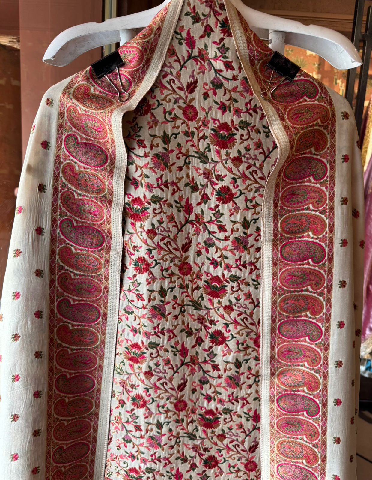 Kashmiri Kani Banarasi Brocade Unstitched Suit