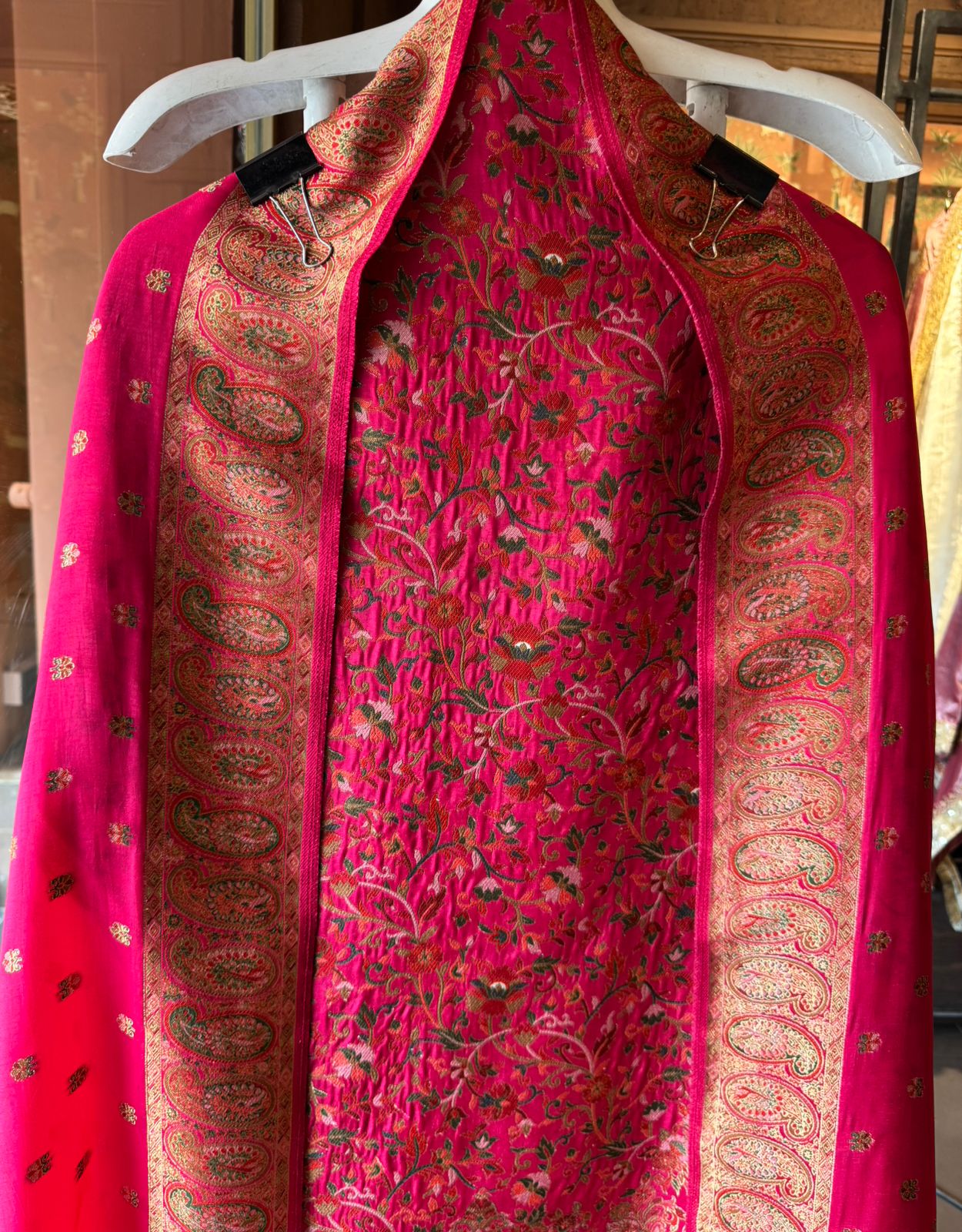 Kashmiri Kani Banarasi Brocade Unstitched Suit
