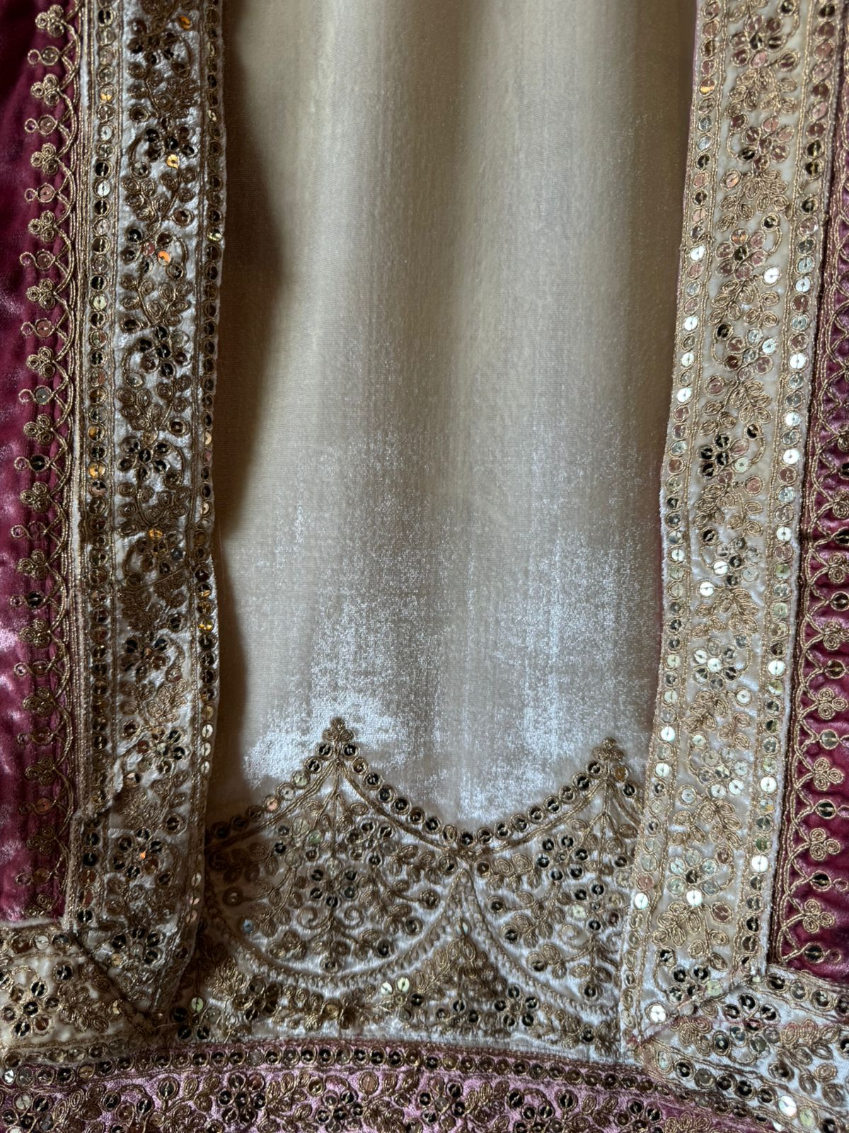 Plain silk velvet Unstitched suit