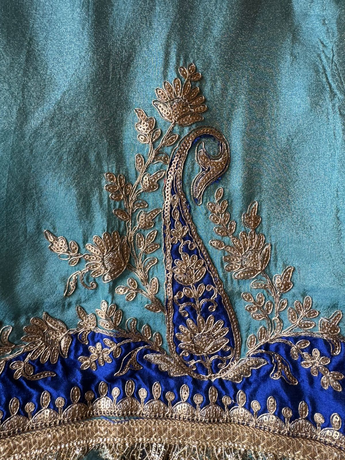Traditional embroidered Tunic Sets