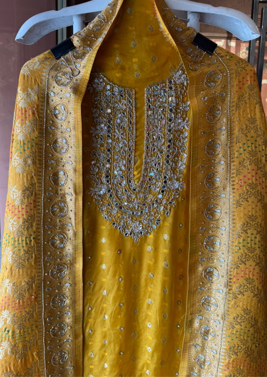 Traditional Indian ethnic Unstitched Suit