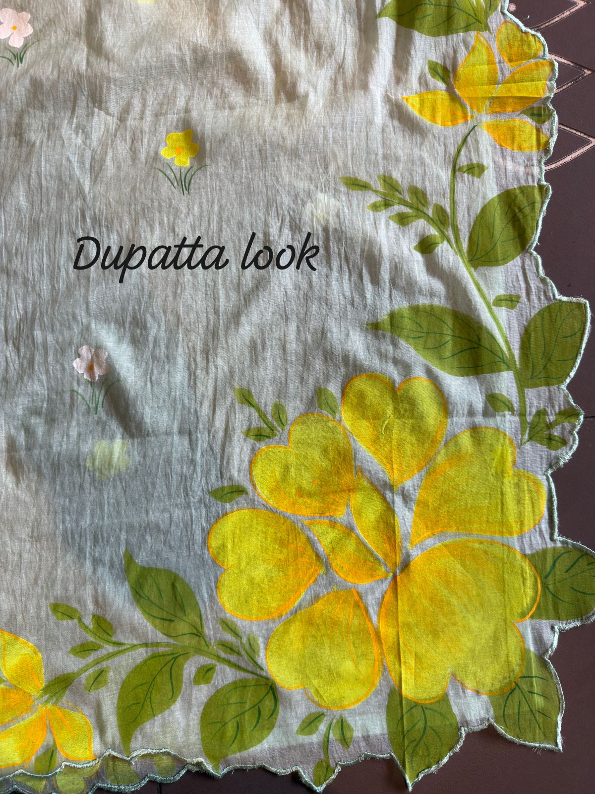 Floral Appliqué Mul Unstitched Suit