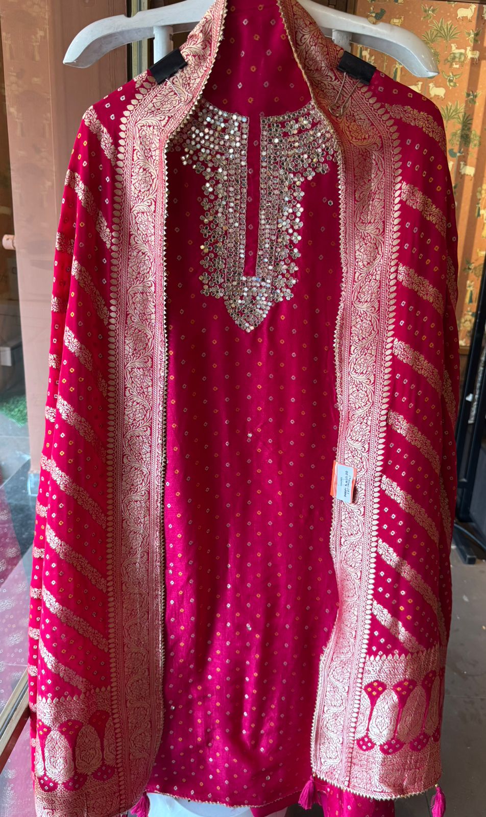 BEAUTIFUL ETHNIC SUIT