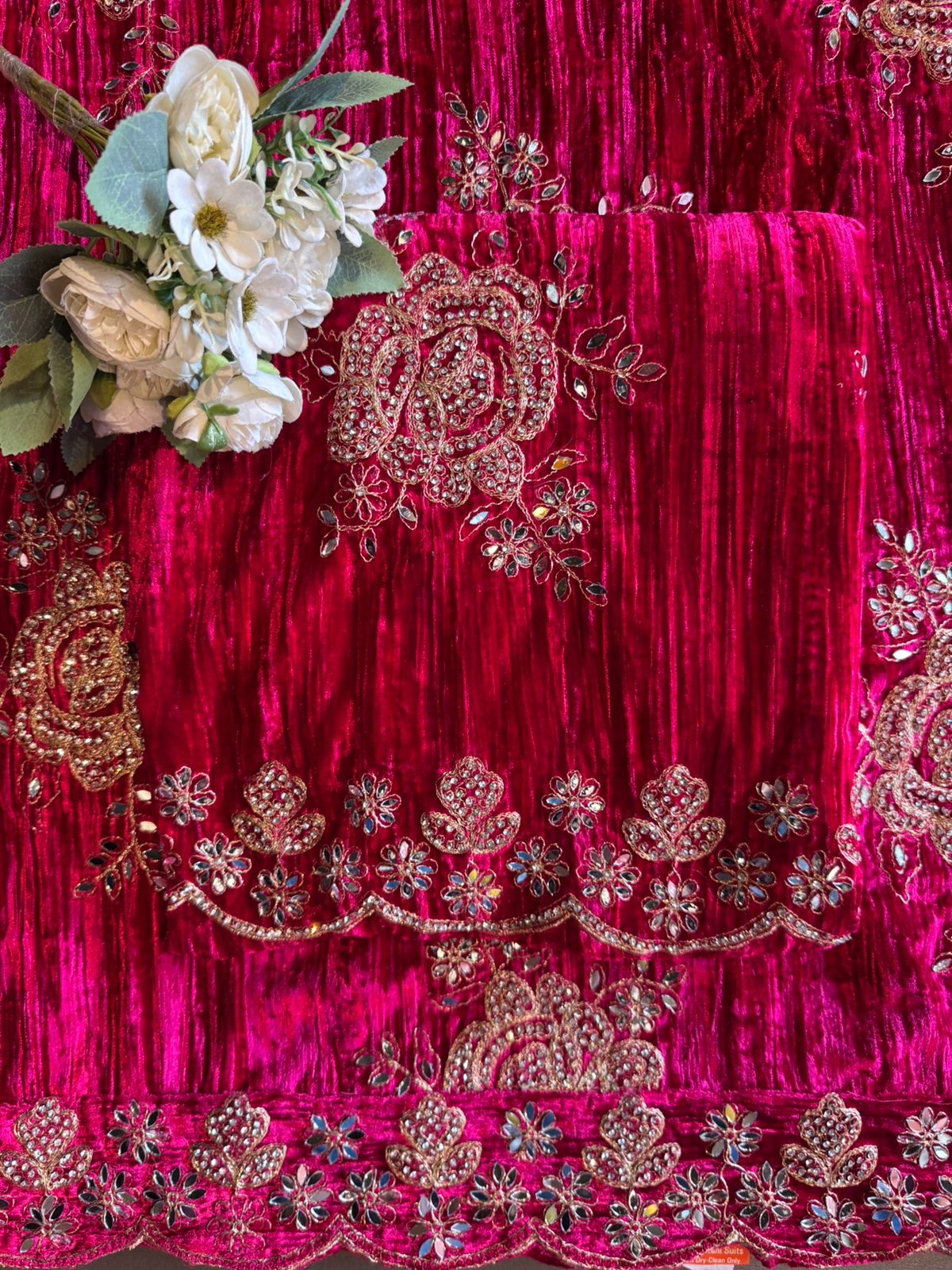 Crushed velvet unstitched Suits