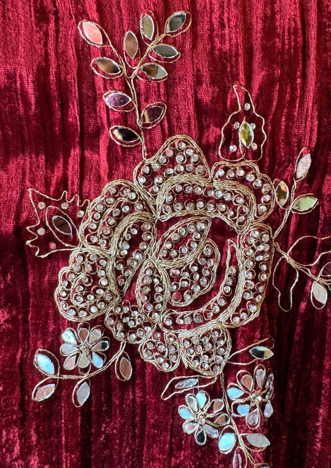 Crushed velvet unstitched Suits