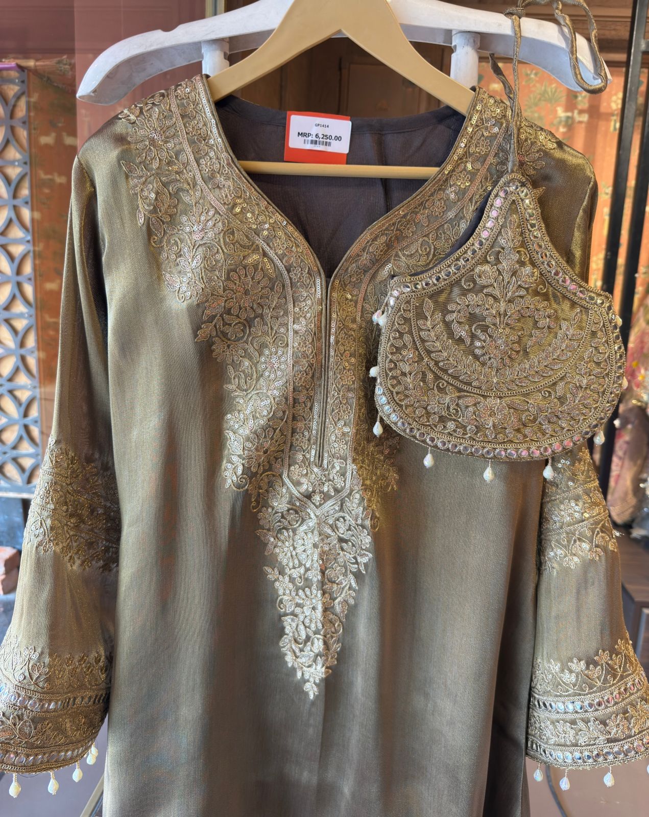 Giraffe tissue kurta